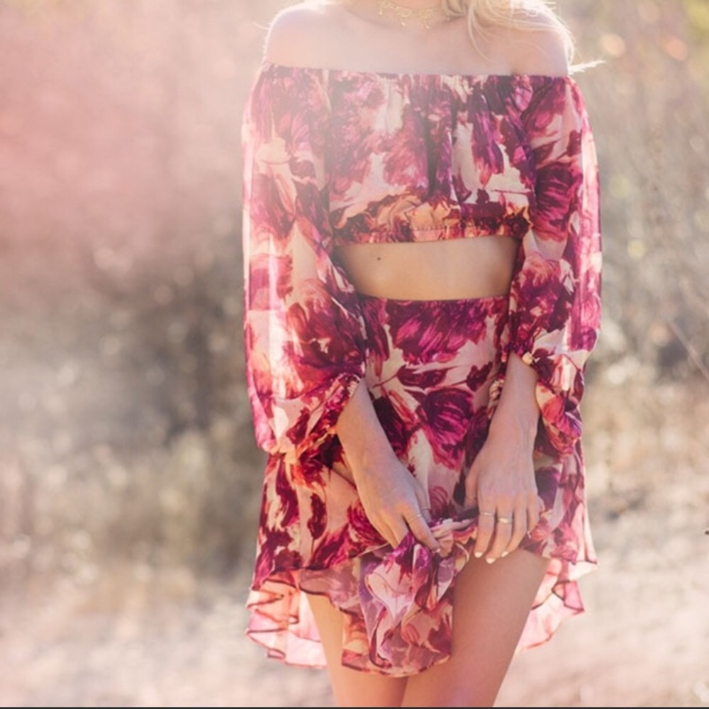 FL&L wild rose off the shoulder crop top xs